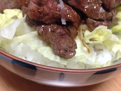 焼肉のタレで☆牛肉ハラミ丼(*^^*)☆